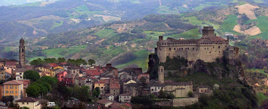 Castello di Bardi - Three creepy places to visit when in Italy