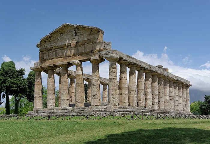 Paestum temples – Three stunning Greeks ruins in Italy