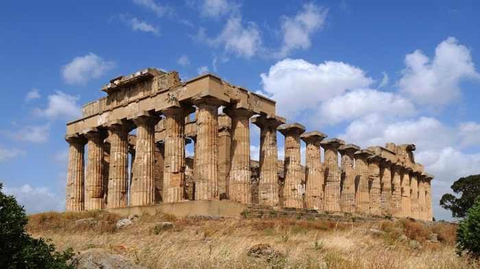 Four of the most ancient ruins in Italy